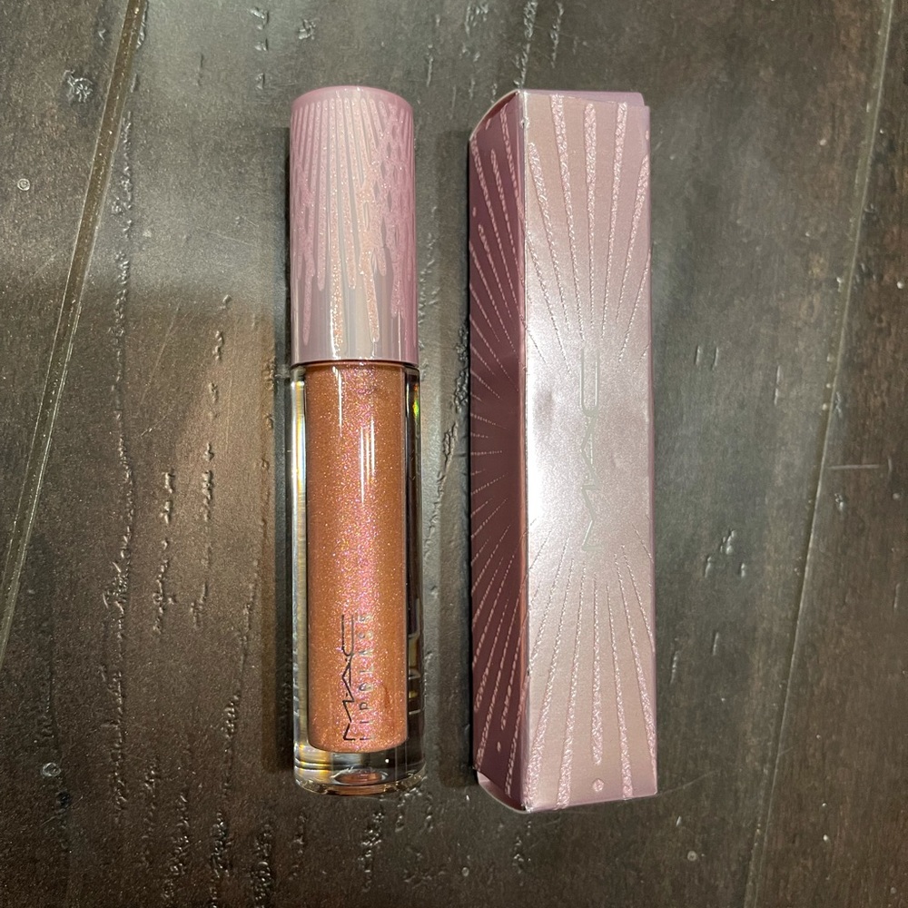 Mac cosmetics limited edition Lipglass ( holiday )